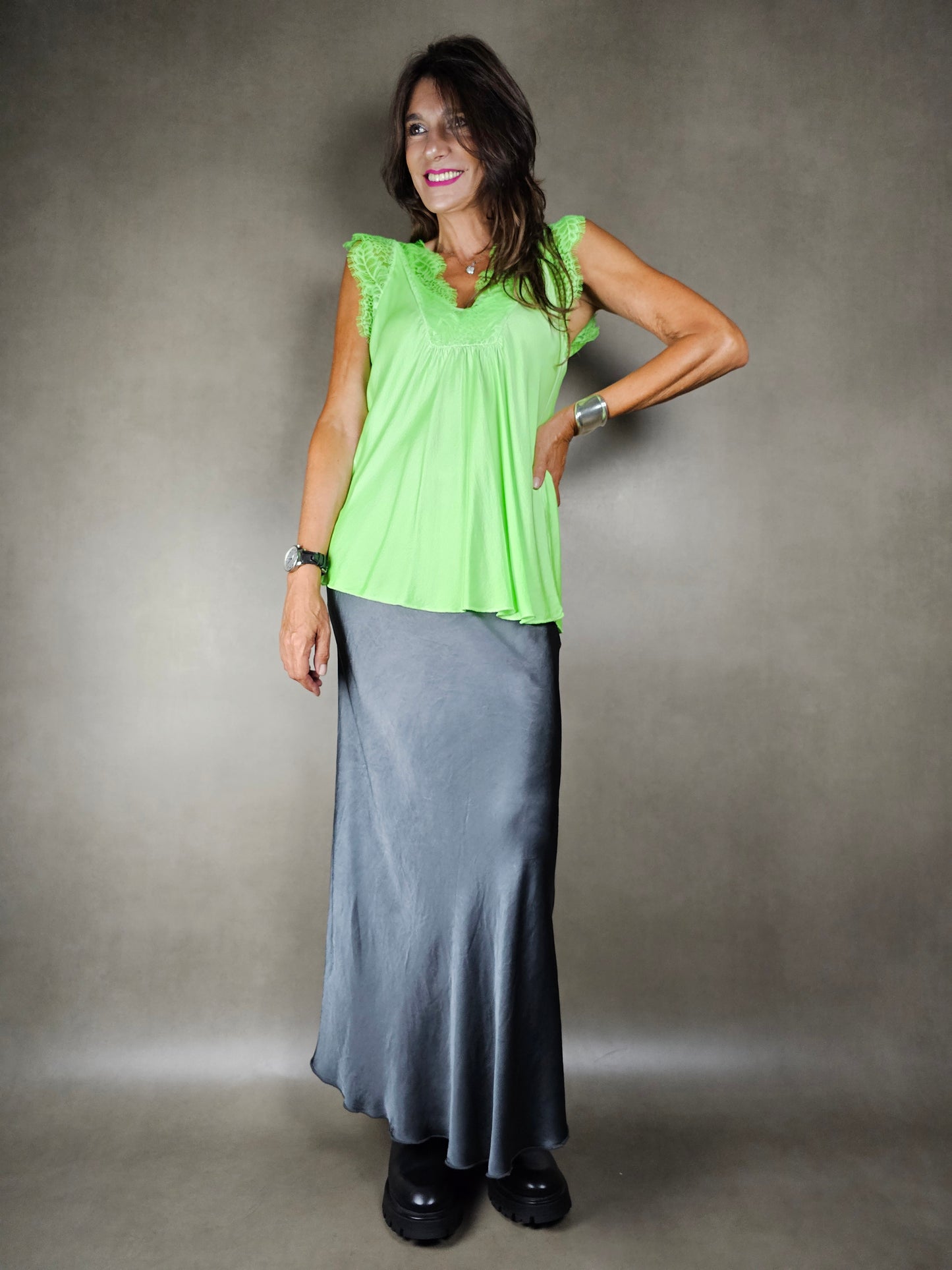 viscose satin longuette skirt