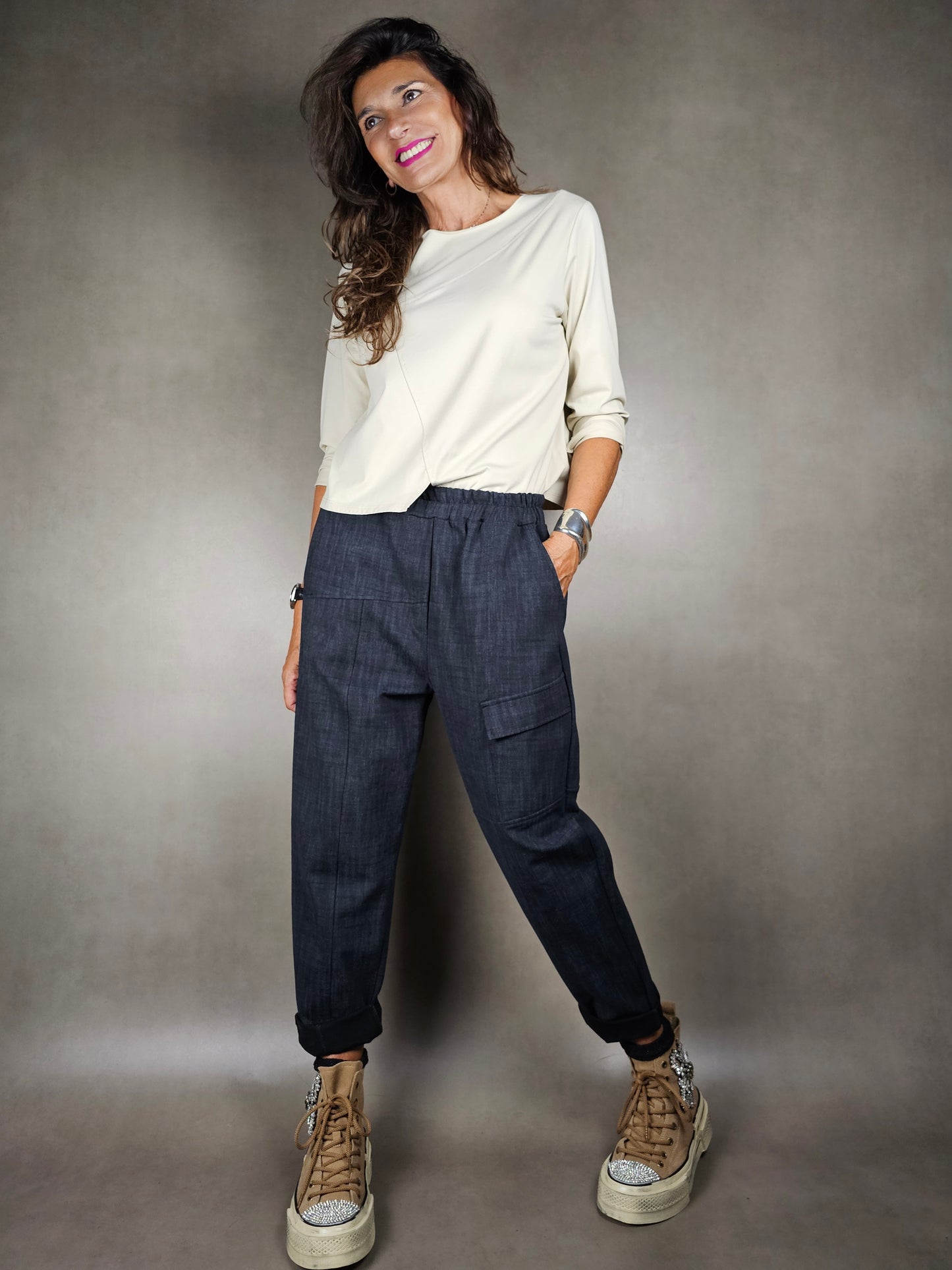 oversized trousers in 65vi30pa5 textured fabric